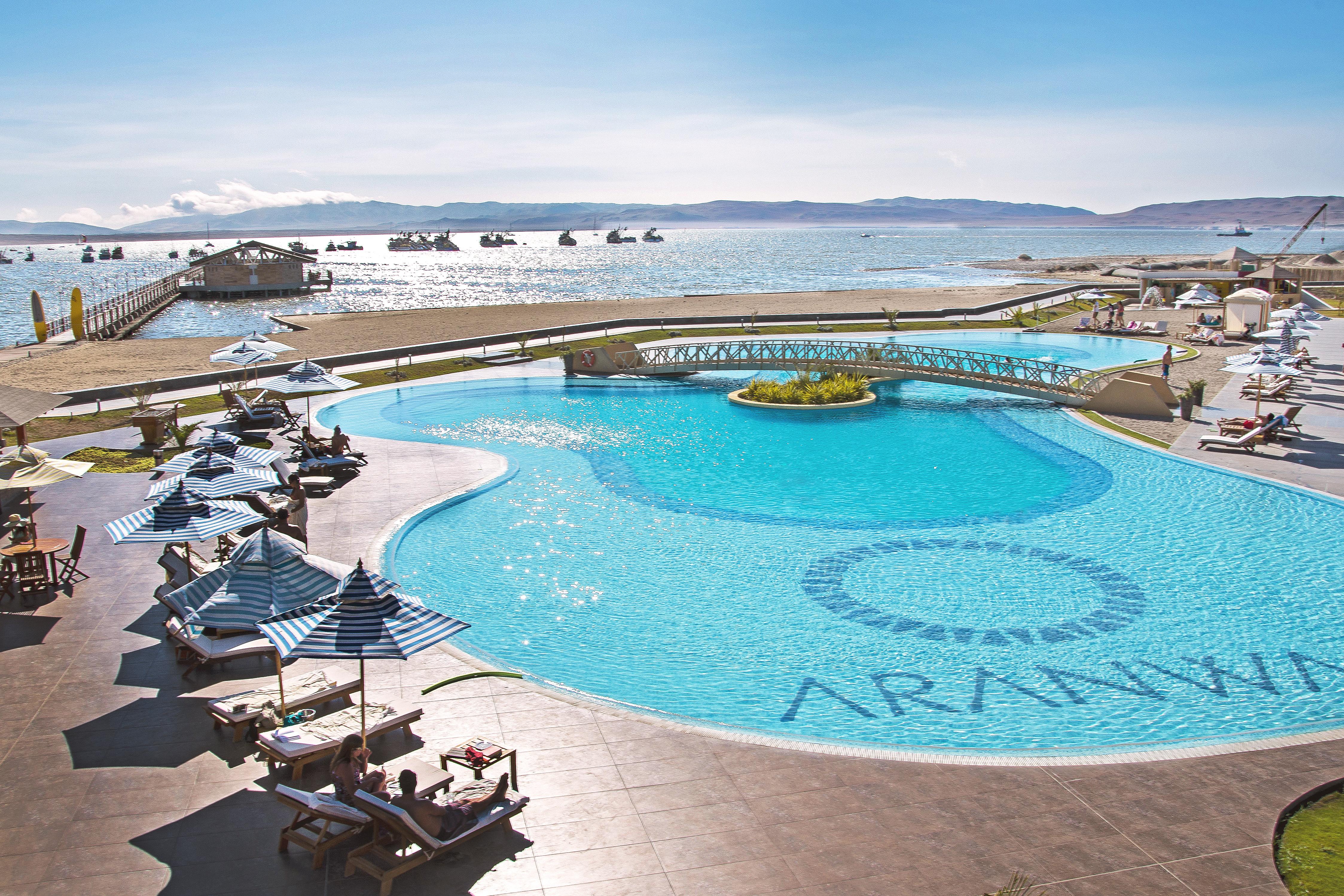 Aranwa Paracas Resort & Spa Exterior foto The pool at the hotel